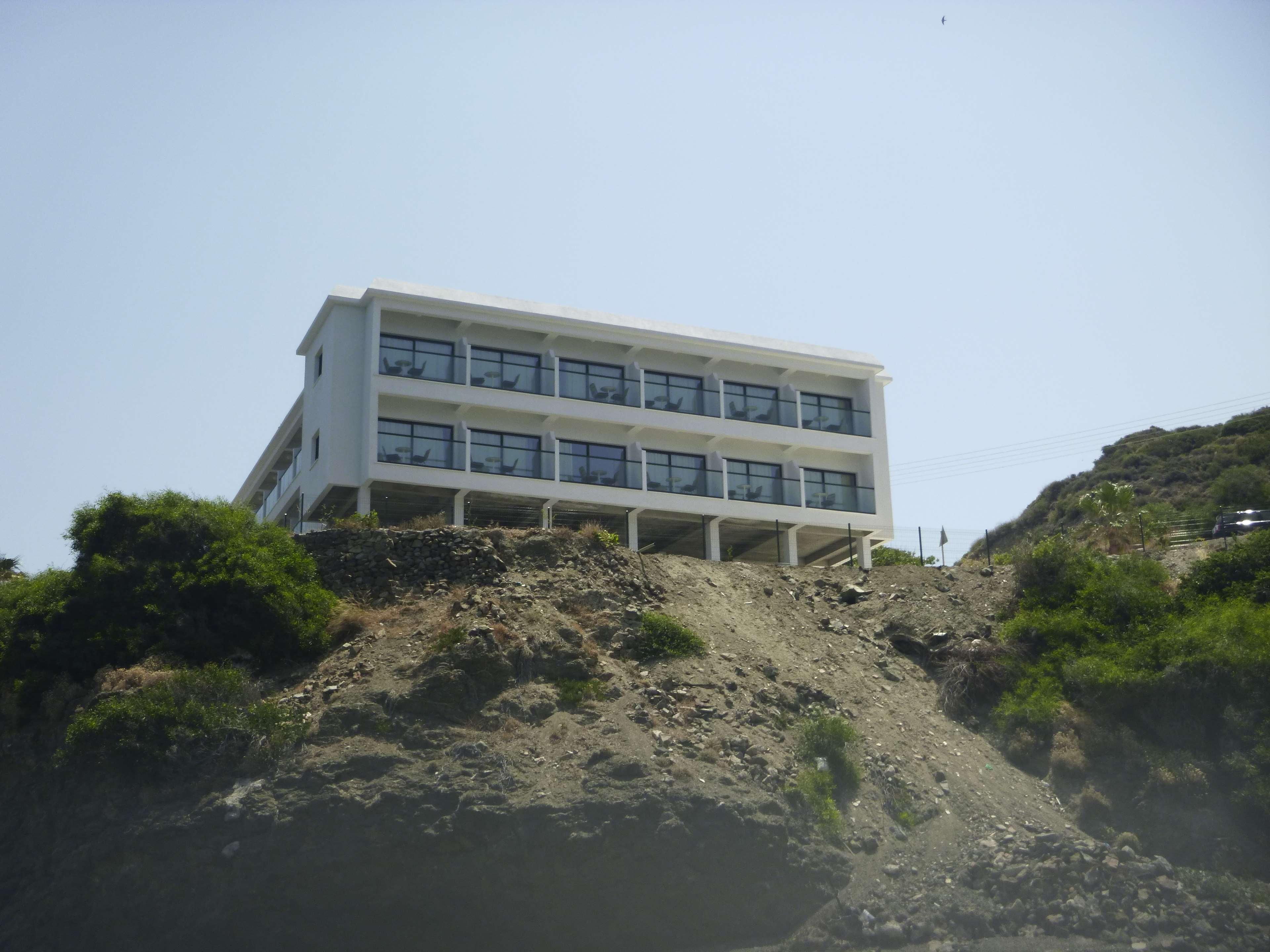 E.J. Pyrgos Bay Hotel Exterior foto