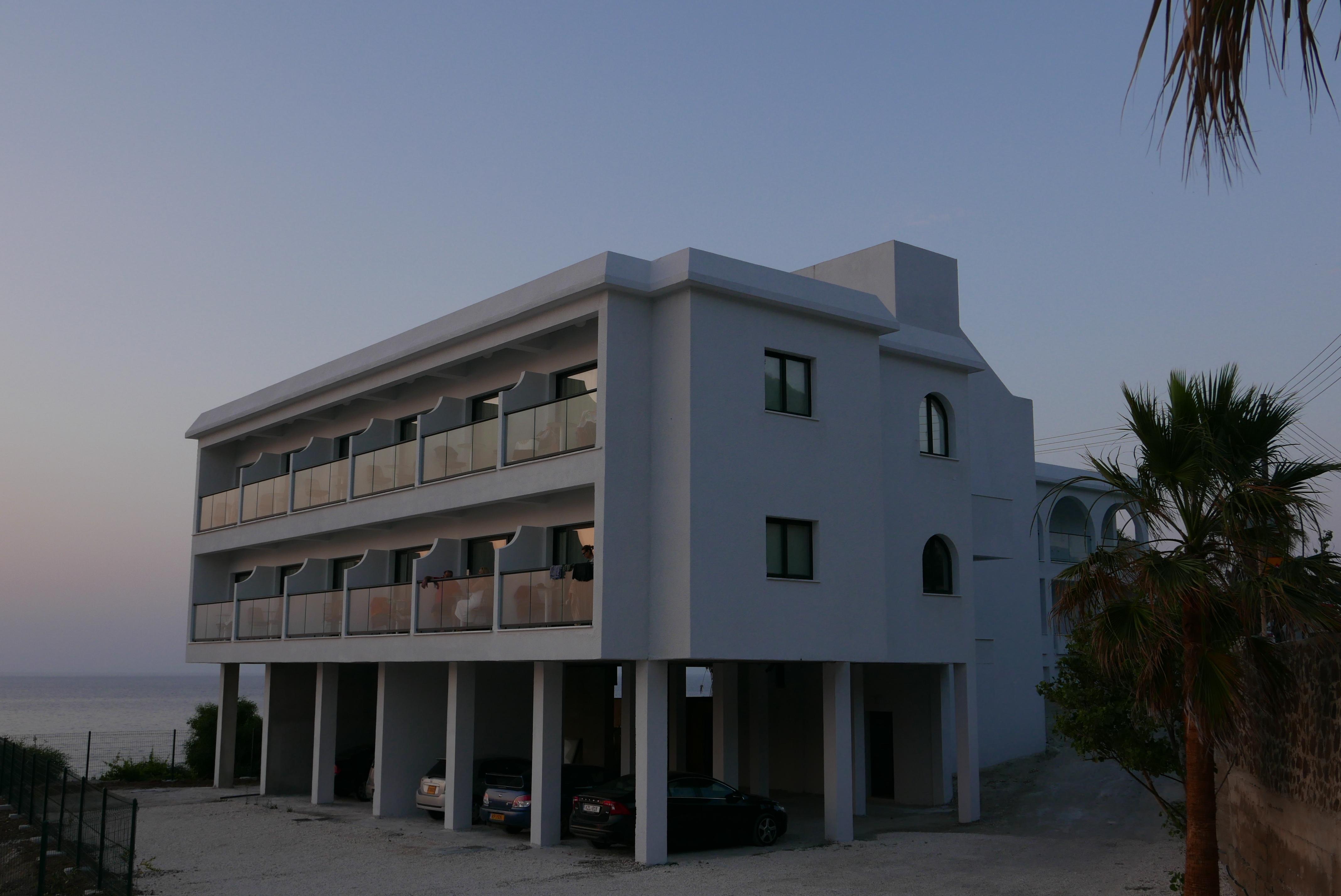 E.J. Pyrgos Bay Hotel Exterior foto
